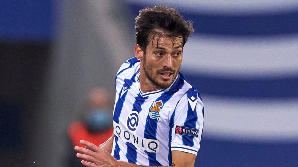 David Silva đang là nhạc trưởng của CLB ở tuổi 37 David Silva đang là nhạc trưởng của CLB ở tuổi 37