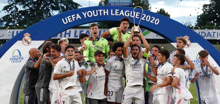 UEFA có công lớn trong phong trào bóng đá trẻ UEFA có công lớn trong phong trào bóng đá trẻ