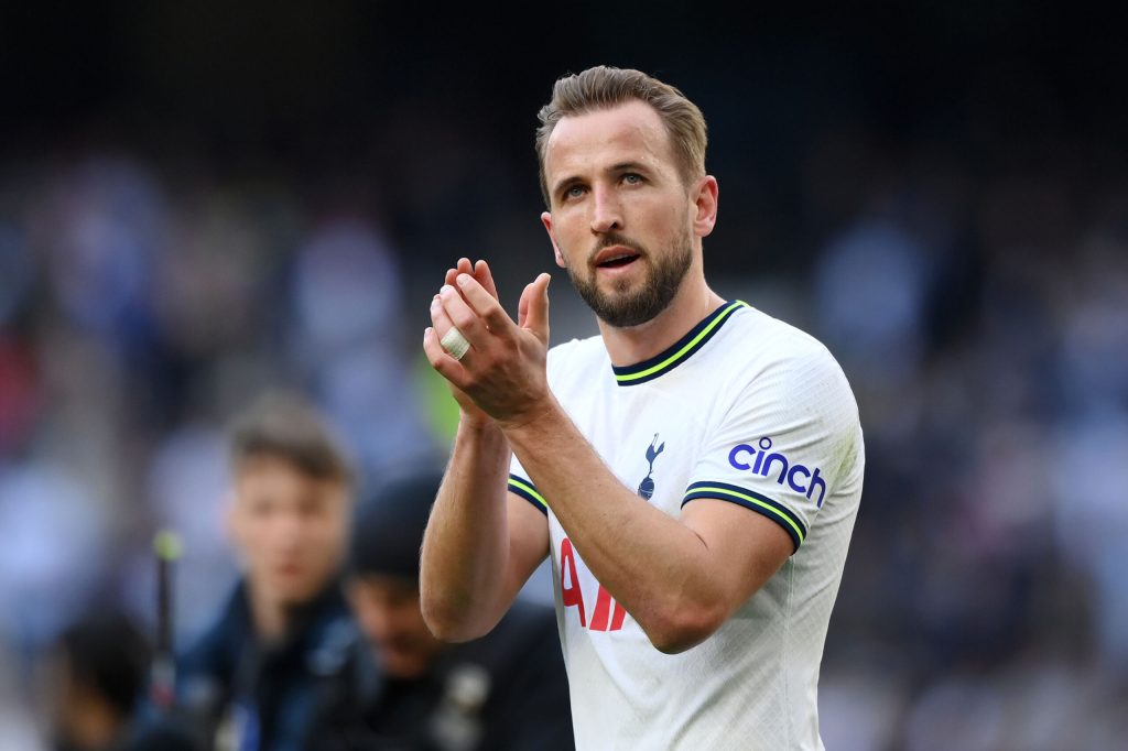 Kane là cầu thủ duy nhất có cơ hội phá vỡ kỷ lục của Alan Shearer Kane là cầu thủ duy nhất có cơ hội phá vỡ kỷ lục của Alan Shearer