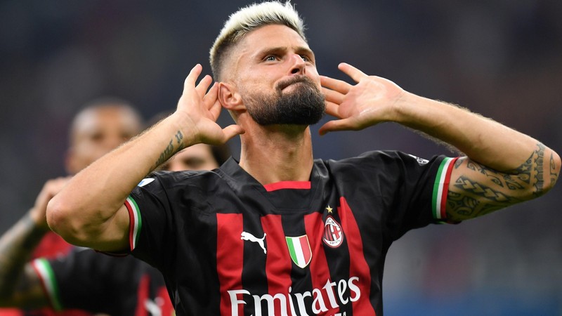 Giroud vẫn miệt mài viết tiếp sự nghiệp lừng lẫy của mình Giroud vẫn miệt mài viết tiếp sự nghiệp lừng lẫy của mình