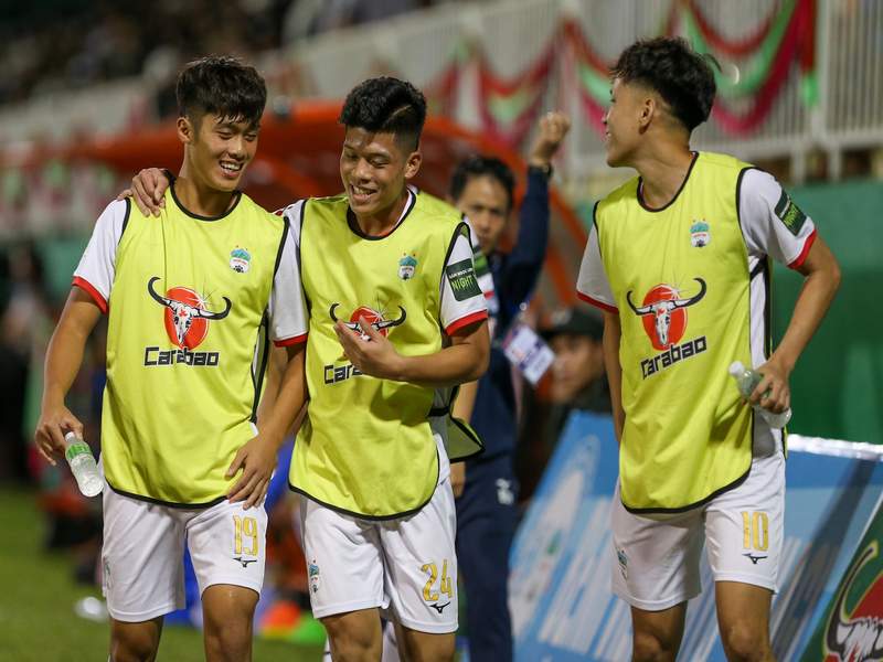 Câu lạc bộ bóng đá U-19 Hoàng Anh Gia Lai luôn hướng đến việc đào tạo cũng như phát triển những tài năng trẻ bóng đá của Việt Nam. Câu lạc bộ bóng đá U-19 Hoàng Anh Gia Lai luôn hướng đến việc đào tạo cũng như phát triển những tài năng trẻ bóng đá của Việt Nam.