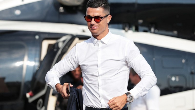 Ronaldo đứng đầu trong top 10 cầu thủ giàu nhất thế giới hiện nay Ronaldo đứng đầu trong top 10 cầu thủ giàu nhất thế giới hiện nay