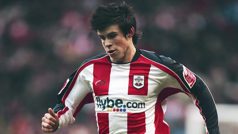 Và cả Gareth Bale< Và cả Gareth Bale<