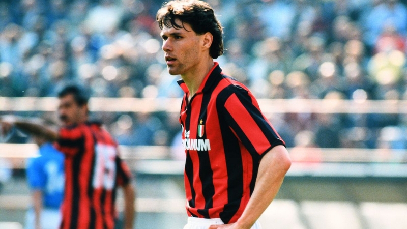 Marco van Basten là một cái tên ấn tượng trong lịch sử Marco van Basten là một cái tên ấn tượng trong lịch sử