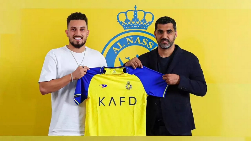 Cựu cầu thủ MU, Alex Telles cũng đã đầu quân cho đội bóng này Cựu cầu thủ MU, Alex Telles cũng đã đầu quân cho đội bóng này