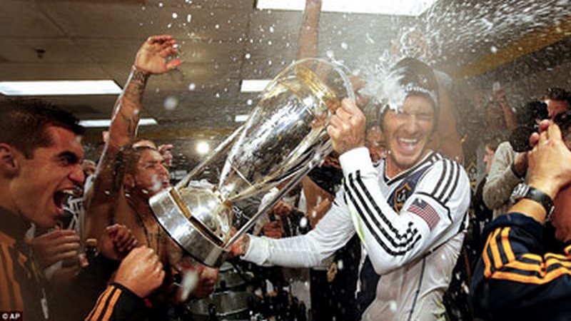 Beckham cũng đã giành được những danh hiệu ấn tượng trong sự nghiệp của mình Beckham cũng đã giành được những danh hiệu ấn tượng trong sự nghiệp của mình