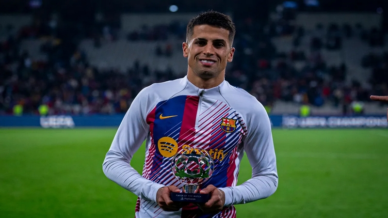 Joao Cancelo vẫn là cái tên ấn tượng của đội tuyển Bồ Đào Nha Joao Cancelo vẫn là cái tên ấn tượng của đội tuyển Bồ Đào Nha