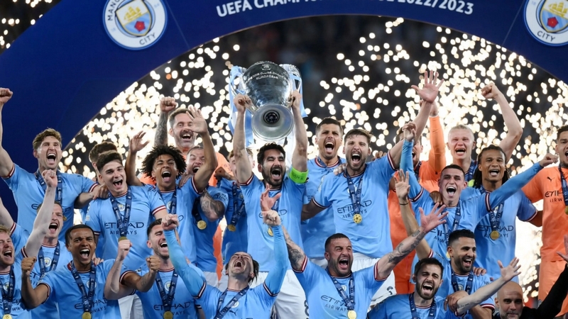 Câu lạc bộ  bóng đá Manchester City chính là một ví dụ ấn tượng về thành công trong bóng đá hiện nay Câu lạc bộ  bóng đá Manchester City chính là một ví dụ ấn tượng về thành công trong bóng đá hiện nay