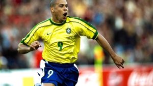 Cầu thủ Ronaldo De Lima - Người ngoài hành tinh vĩ đại và duy nhất của bóng đá 5 Cầu thủ Ronaldo De Lima - Người ngoài hành tinh vĩ đại và duy nhất của bóng đá