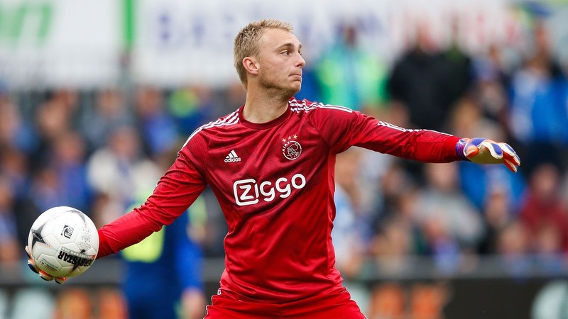 Thủ môn Jasper Cillessen từng là một tài năng lớn của bóng đá Hà Lan Thủ môn Jasper Cillessen từng là một tài năng lớn của bóng đá Hà Lan