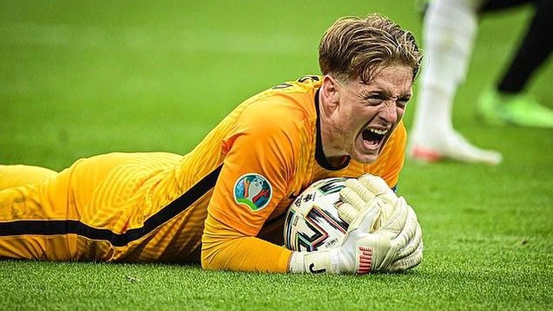 Thủ môn Jordan Pickford mang một lối chơi và tính cách đầy tinh quái Thủ môn Jordan Pickford mang một lối chơi và tính cách đầy tinh quái