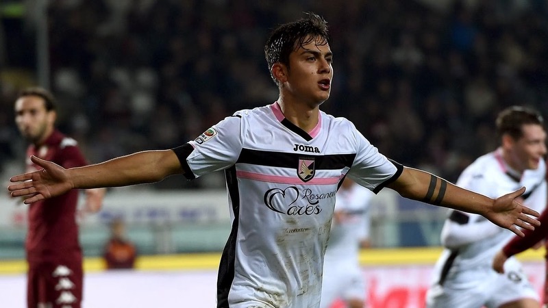 Cầu thủ Paulo Dybala đã để lại ấn tượng to lớn khi chơi cho Palermo Cầu thủ Paulo Dybala đã để lại ấn tượng to lớn khi chơi cho Palermo