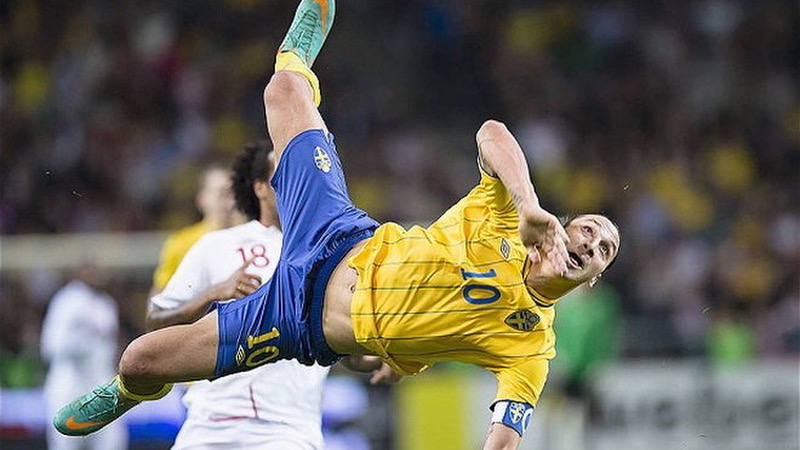 Và Ibrahimovic cũng để lại nhiều ấn tượng tại Euro Và Ibrahimovic cũng để lại nhiều ấn tượng tại Euro