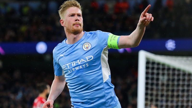 Nhưng sau đó đã khiến người hâm mộ phải khâm phục tại Man City Nhưng sau đó đã khiến người hâm mộ phải khâm phục tại Man City