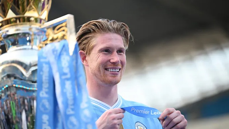 Có lẽ Man City sẽ dựng tượng của cầu thủ Kevin De Bruyne Có lẽ Man City sẽ dựng tượng của cầu thủ Kevin De Bruyne