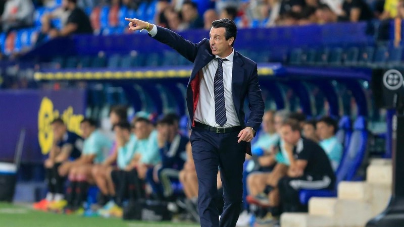 Unai Emery chứng minh bản thân vẫn là bậc thầy Unai Emery chứng minh bản thân vẫn là bậc thầy