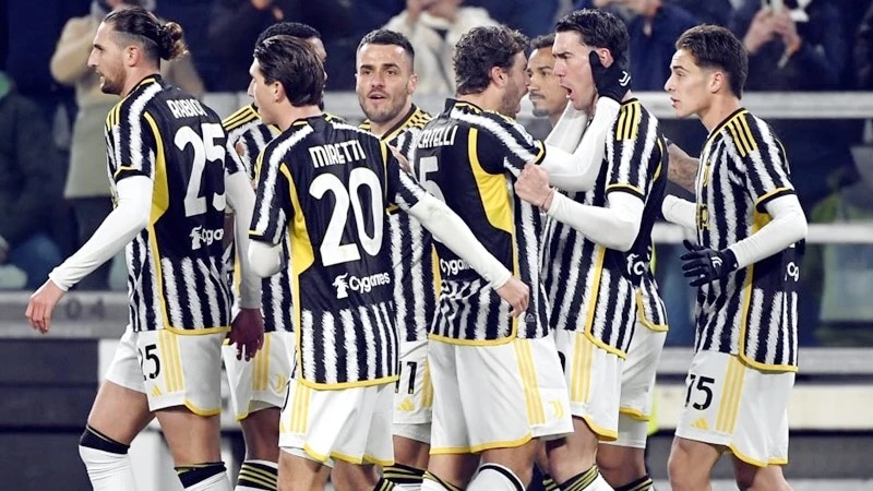 Câu lạc bộ Juventus cũng đang nỗ lực tìm lại vị thế của mình Câu lạc bộ Juventus cũng đang nỗ lực tìm lại vị thế của mình