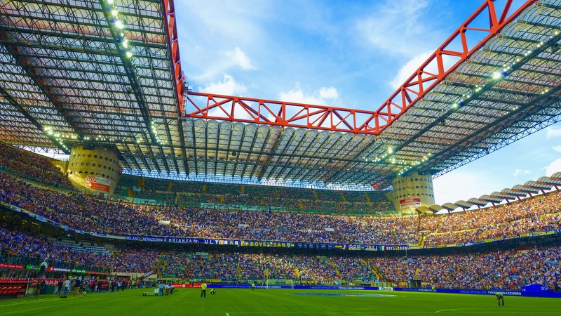 Sân vận động San Siro Stadium cũng là sân bóng có lịch sử lâu đời của thế giới Sân vận động San Siro Stadium cũng là sân bóng có lịch sử lâu đời của thế giới