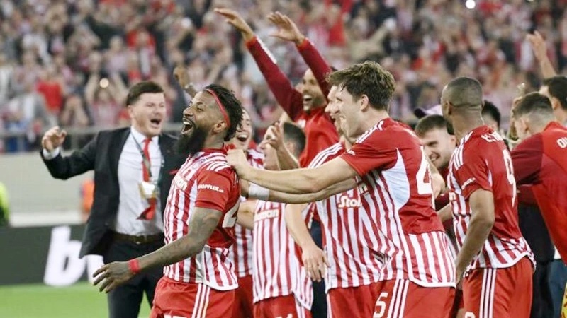 Câu lạc bộ Olympiakos là đại diện ấn tượng của Hy Lạp Câu lạc bộ Olympiakos là đại diện ấn tượng của Hy Lạp