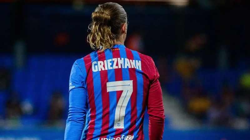 Nhưng đáng tiếc là sai lầm với Barca Nhưng đáng tiếc là sai lầm với Barca