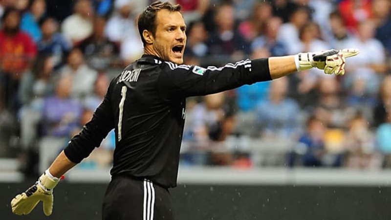 Thủ môn Carlo Cudicini trưởng thành với bóng đá Ý Thủ môn Carlo Cudicini trưởng thành với bóng đá Ý