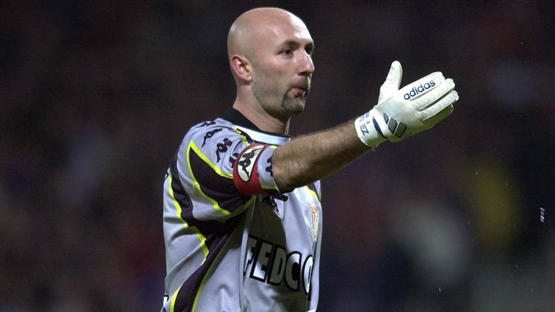 Thủ môn Fabian Barthez đã nổi danh ngay trong giai đoạn đầu Thủ môn Fabian Barthez đã nổi danh ngay trong giai đoạn đầu