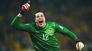 Thủ môn Julio Cesar - Từng là cái tên số 1 và lặng lẽ kết thúc 2 Thủ môn Julio Cesar - Từng là cái tên số 1 và lặng lẽ kết thúc