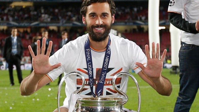 Cầu thủ Alvaro Arbeloa luôn bị chỉ trích khi chơi cho Real Madrid Cầu thủ Alvaro Arbeloa luôn bị chỉ trích khi chơi cho Real Madrid