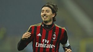 Cầu thủ Riccardo Montolivo - Sự kỳ vọng quá lớn để thay thế huyền thoại 5 Cầu thủ Riccardo Montolivo - Sự kỳ vọng quá lớn để thay thế huyền thoại