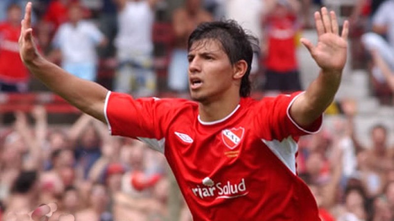 Cầu thủ Sergio Aguero là một thần đồng của bóng đá Cầu thủ Sergio Aguero là một thần đồng của bóng đá