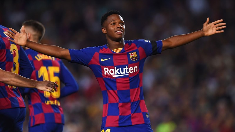 Cầu thủ Ansu Fati đã từng được ví von là Messi trong tương lai Cầu thủ Ansu Fati đã từng được ví von là Messi trong tương lai