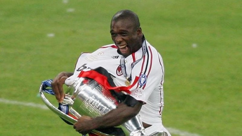 Cầu thủ Clarence Seedorf vẫn là một tượng đài tại Champions League Cầu thủ Clarence Seedorf vẫn là một tượng đài tại Champions League