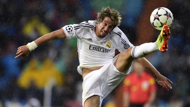 Nhưng tới Real Madrid thì sự nghiệp của anh cũng đi xuống Nhưng tới Real Madrid thì sự nghiệp của anh cũng đi xuống