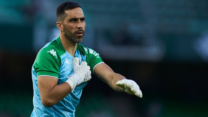 Dù cũng có những thất bại, nhưng thủ môn Claudio Bravo có một sự nghiệp đáng nhớ Dù cũng có những thất bại, nhưng thủ môn Claudio Bravo có một sự nghiệp đáng nhớ