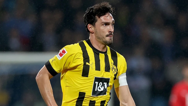 Dù cho cầu thủ Mats Hummels hoàn toàn xuất sắc và có được những thành công ấn tượng Dù cho cầu thủ Mats Hummels hoàn toàn xuất sắc và có được những thành công ấn tượng