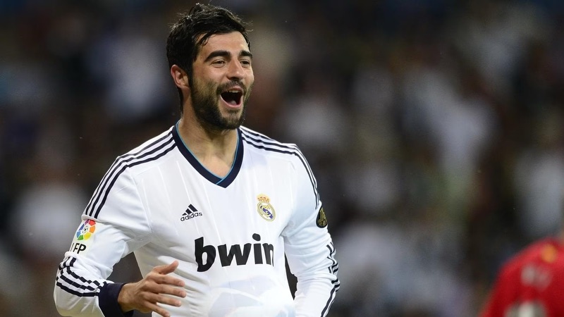 Cầu thủ Raul Albiol cũng từng được đánh giá cao Cầu thủ Raul Albiol cũng từng được đánh giá cao