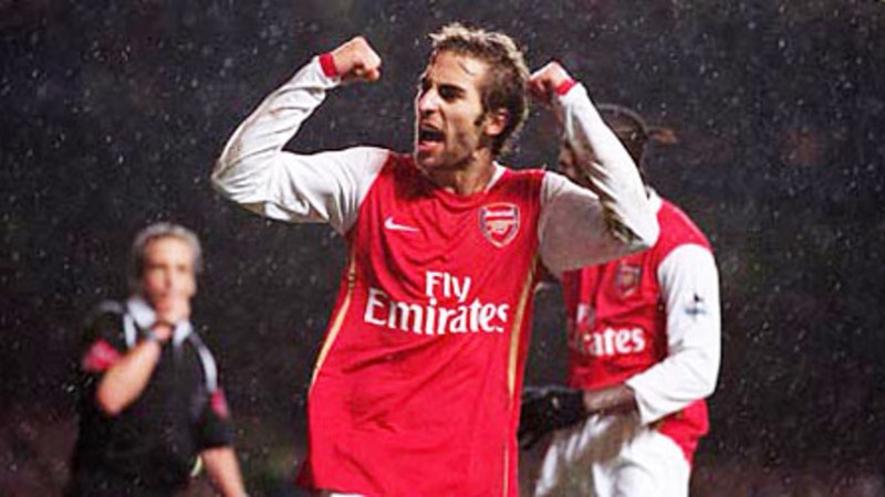 Cầu thủ Mathieu Flamini đã từng là một cái tên được kỳ vọng khá nhiều Cầu thủ Mathieu Flamini đã từng là một cái tên được kỳ vọng khá nhiều