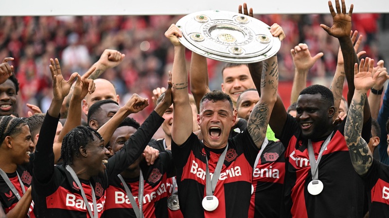 Nhưng sau tất cả, cầu thủ Granit Xhaka cũng có được thành công đáng ghi nhận Nhưng sau tất cả, cầu thủ Granit Xhaka cũng có được thành công đáng ghi nhận