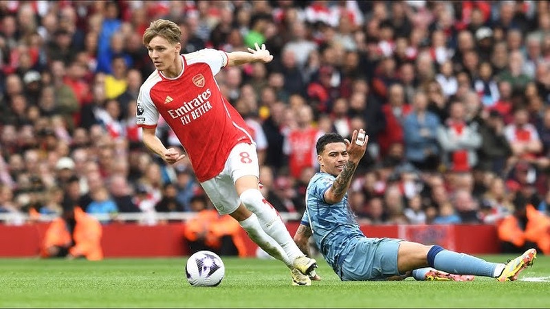 Thực sự thì cầu thủ Martin Odegaard có một vai trò rất lớn tại Arsenal Thực sự thì cầu thủ Martin Odegaard có một vai trò rất lớn tại Arsenal