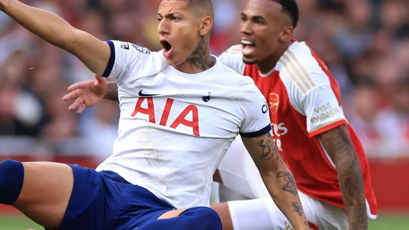 Chính cầu thủ Richarlison đã gây ấn tượng với cá tính đặc biệt của mình Chính cầu thủ Richarlison đã gây ấn tượng với cá tính đặc biệt của mình