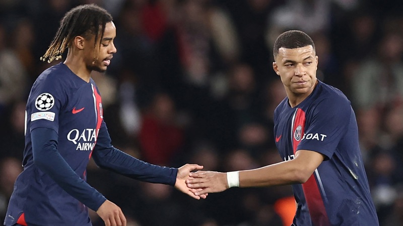 Cầu thủ Bradley Barcola được kỳ vọng thay thế chính Mbappe Cầu thủ Bradley Barcola được kỳ vọng thay thế chính Mbappe