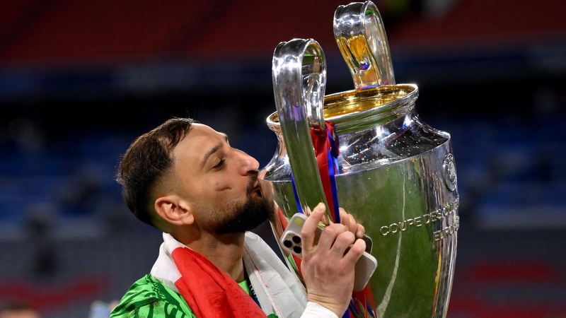 Để có được thành công thì thủ môn Gianluigi Donnarumma cũng đã đánh đổi nhiều thứ Để có được thành công thì thủ môn Gianluigi Donnarumma cũng đã đánh đổi nhiều thứ